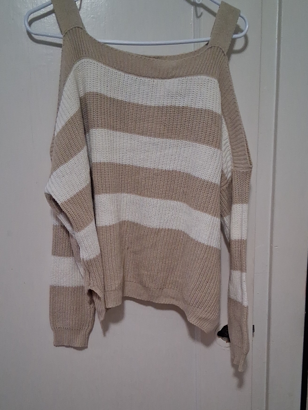Romeo & Juliet Couture Striped Off-Shoulder Sweater in Cream and Tan